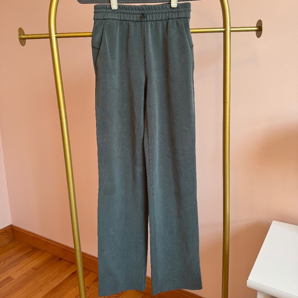Lululemon Softstreme High-Rise Pant LIKE NEW